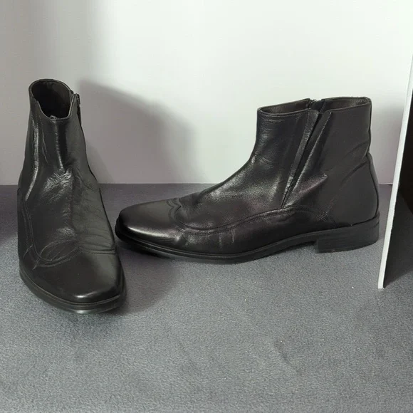 Bruno Magli | Shoes | Bruno Magli Side Zip Chucka Boots Size  display picture 1